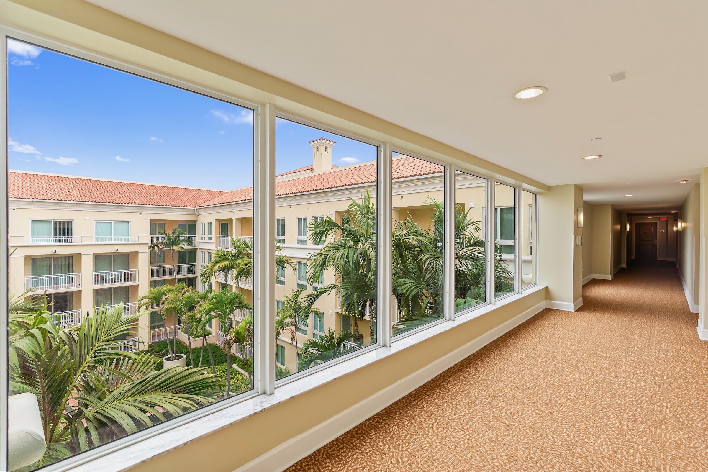 TOSCANO CONDO - Residential