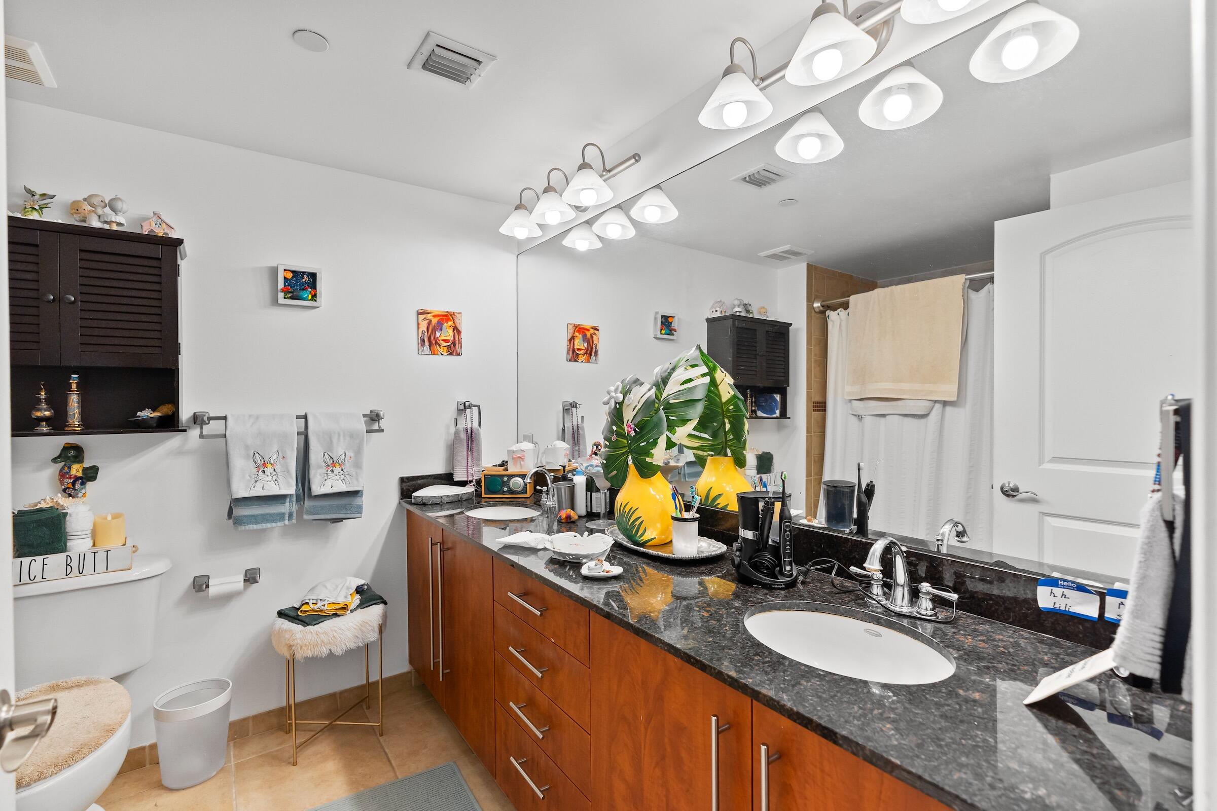 TOSCANO CONDO - Residential