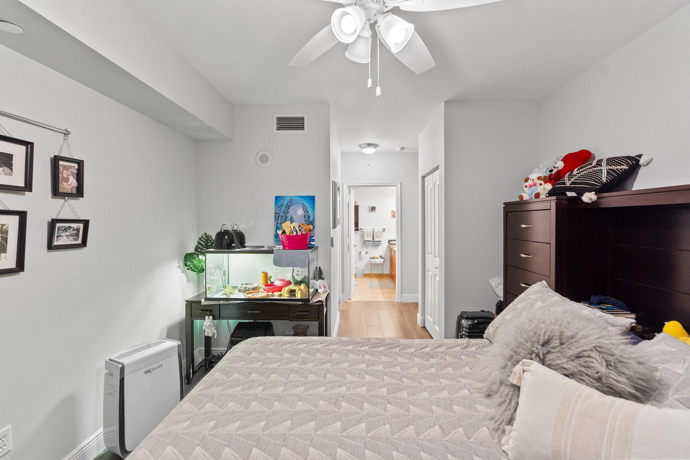 TOSCANO CONDO - Residential