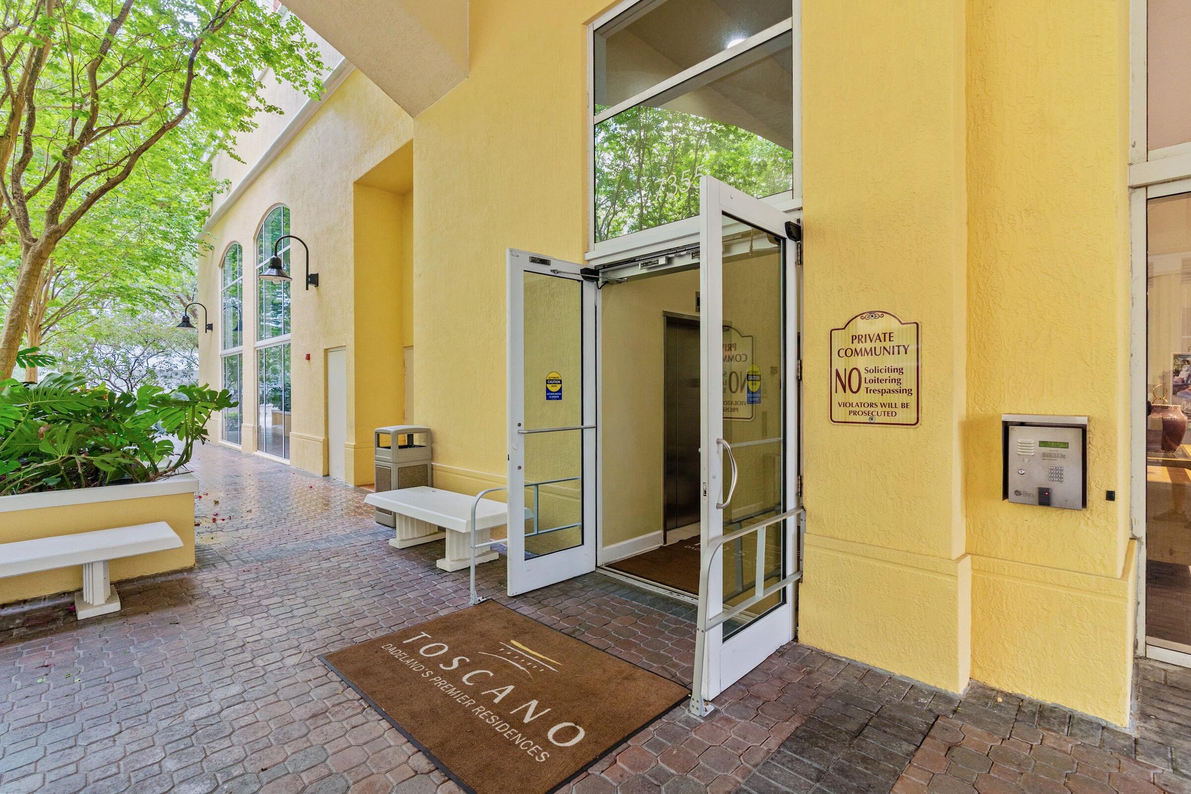 TOSCANO CONDO - Residential