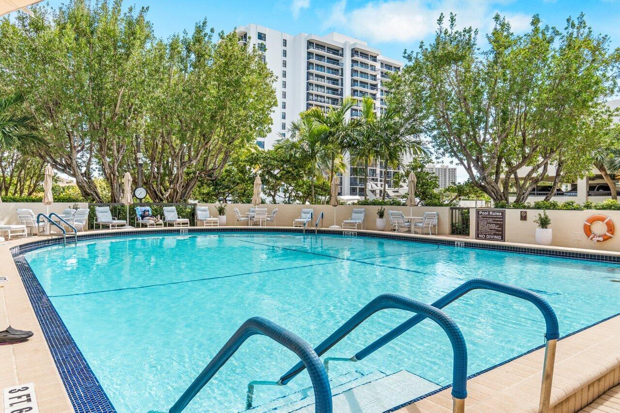 BRAEMAR ISLE CONDO - Residential