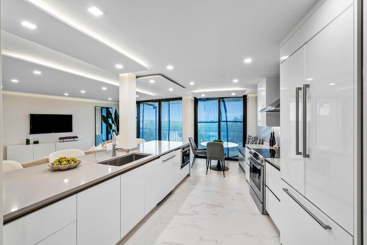 BRAEMAR ISLE CONDO - Residential