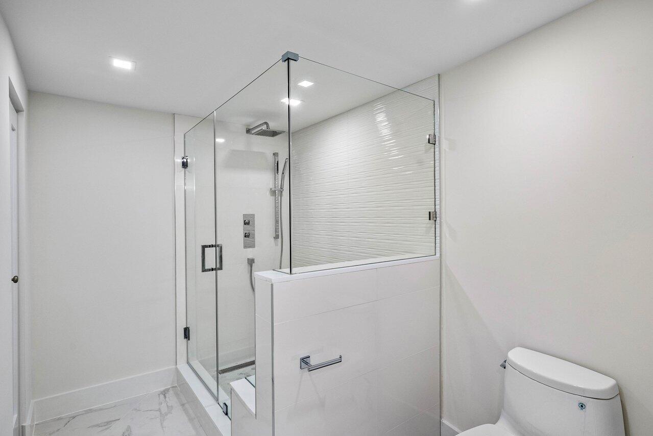 BRAEMAR ISLE CONDO - Residential