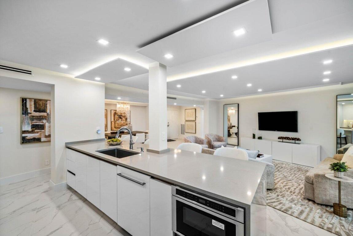 BRAEMAR ISLE CONDO - Residential