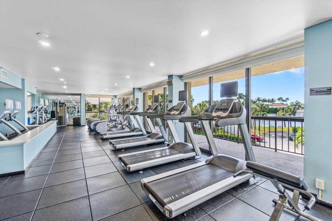 BRAEMAR ISLE CONDO - Residential