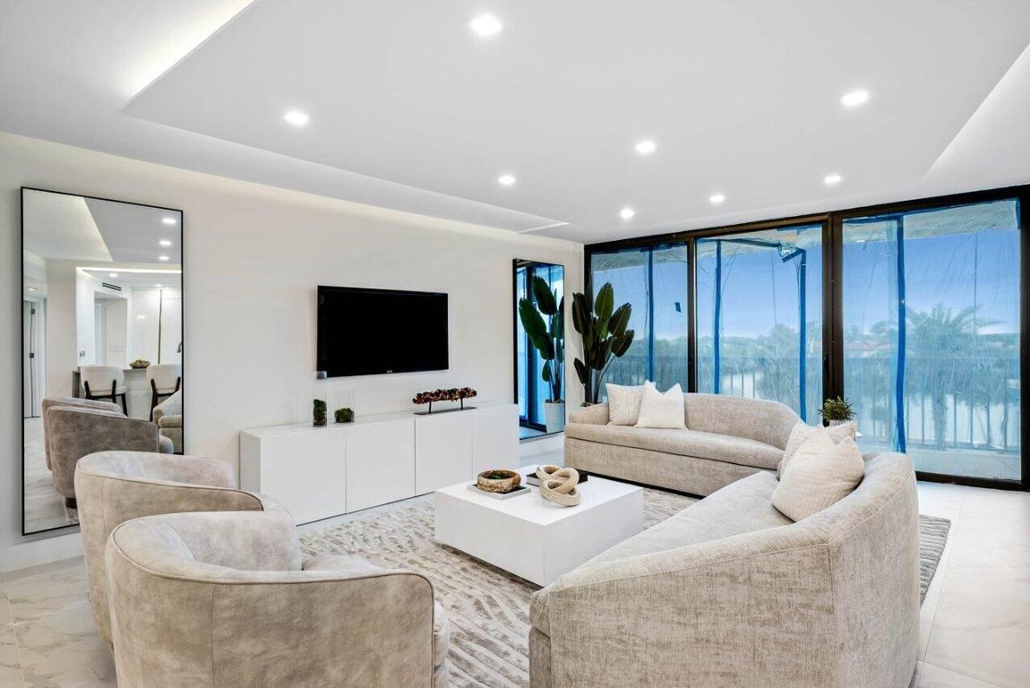 BRAEMAR ISLE CONDO - Residential