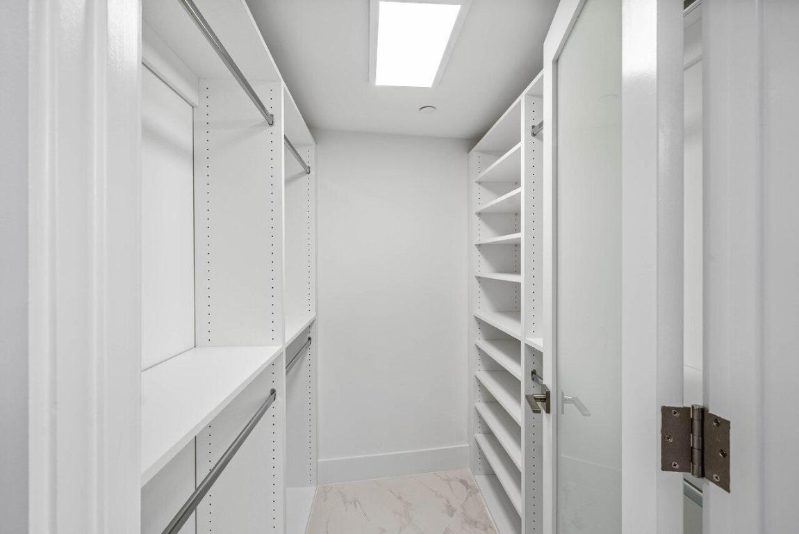 BRAEMAR ISLE CONDO - Residential