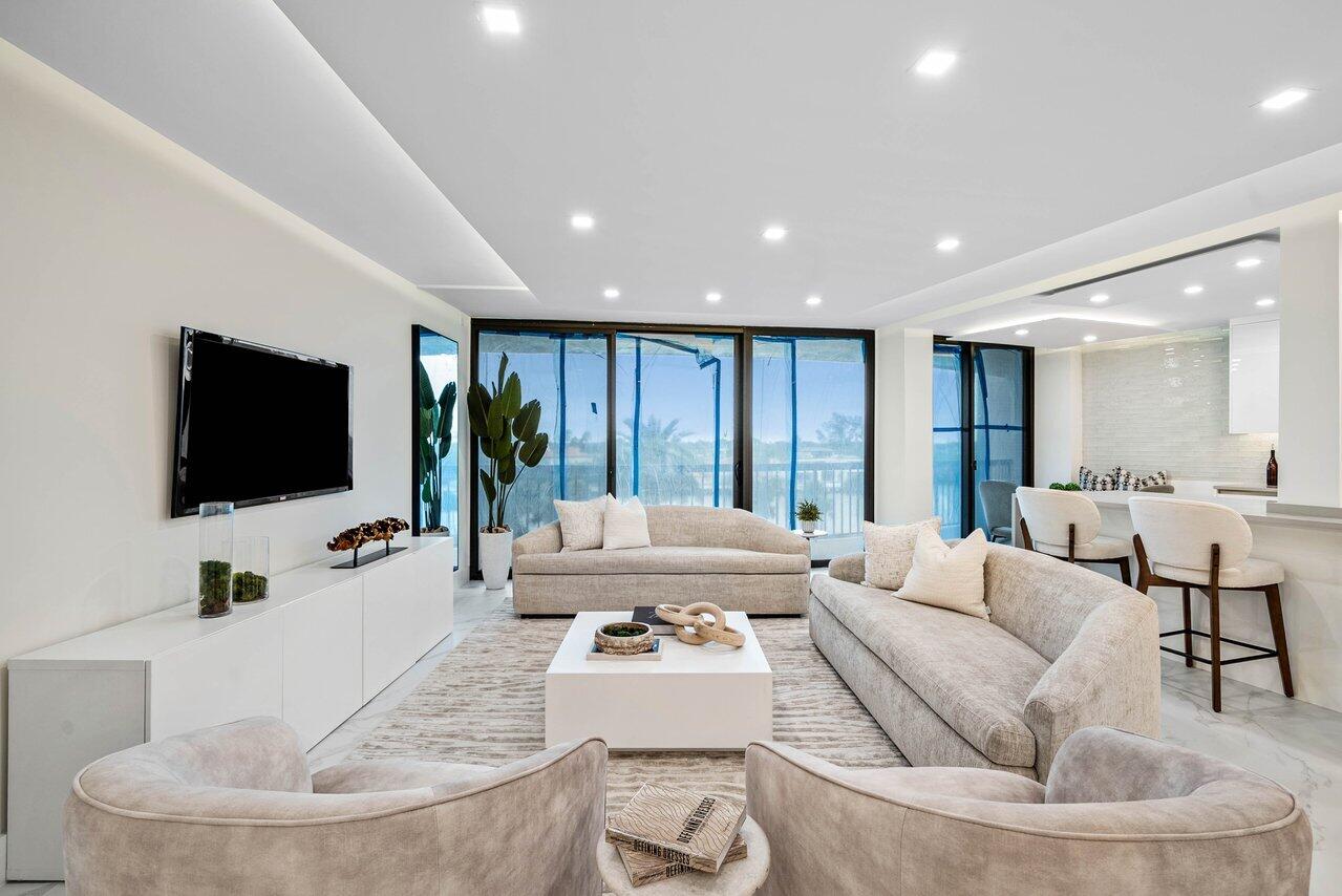 BRAEMAR ISLE CONDO - Residential