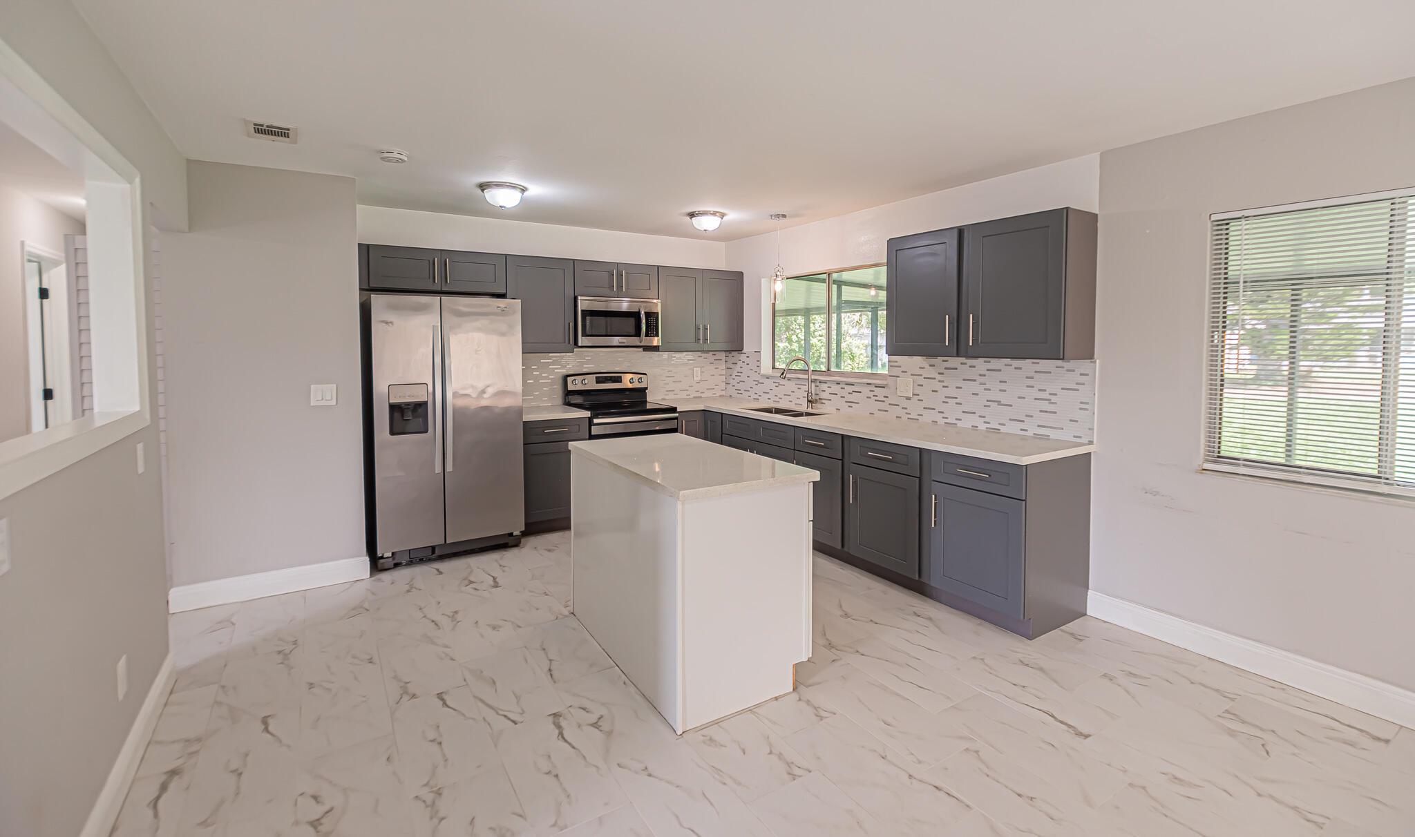 PARKS EDGE - Residential