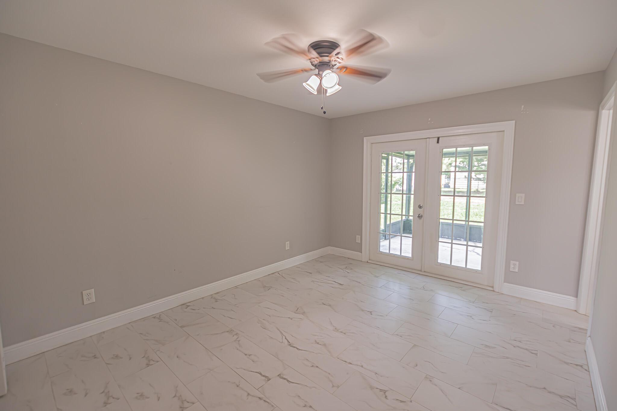 PARKS EDGE - Residential