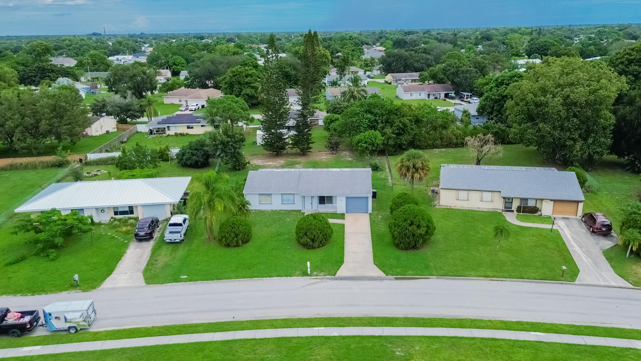 PARKS EDGE - Residential