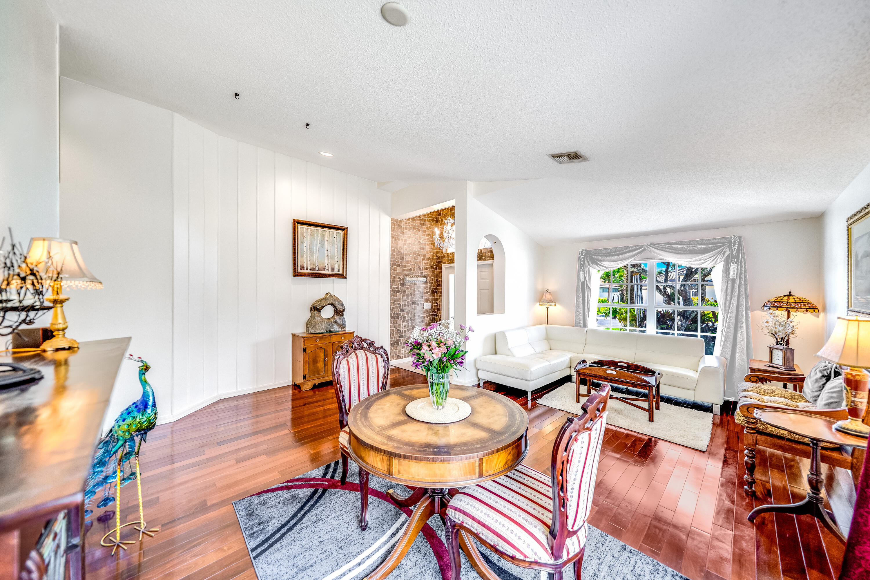 8056 Palm Gate Drive