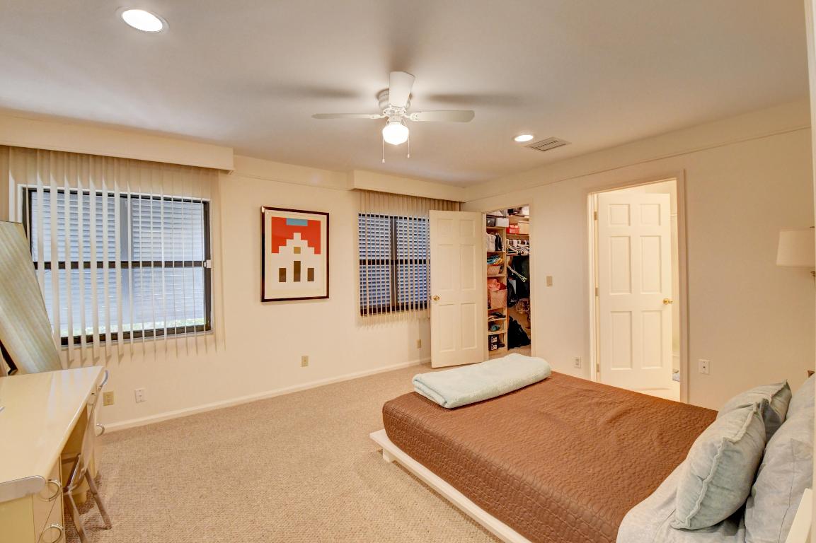 BOCA MARINA - Residential Lease