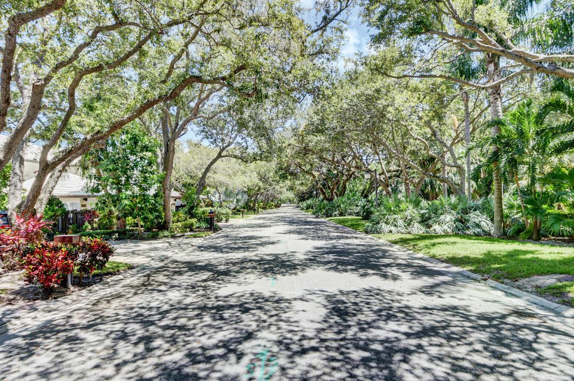 BOCA MARINA - Residential Lease