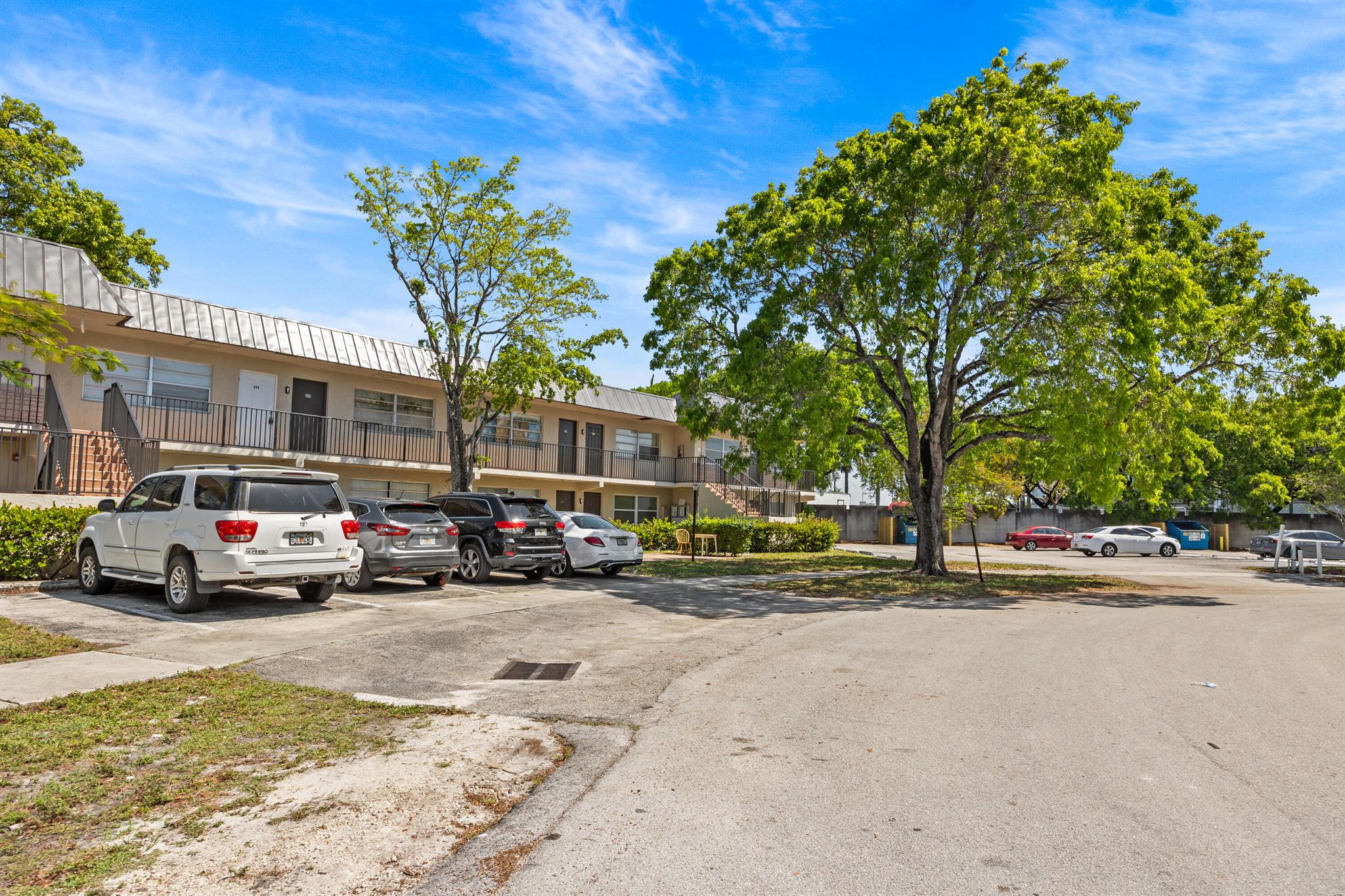 300 NW 30th Court 202