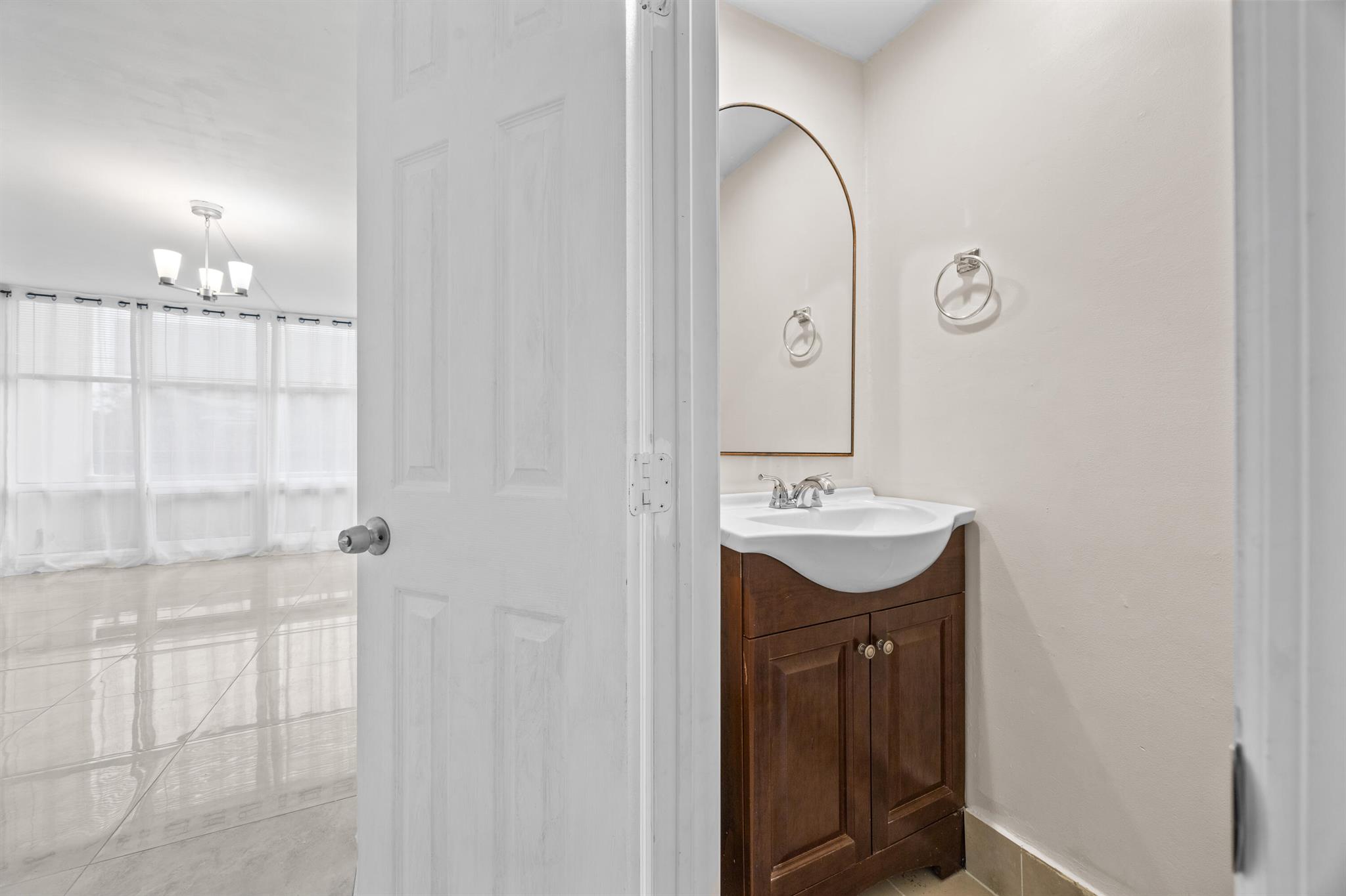 POINTE SOUTH CONDOMINIUM - Residential