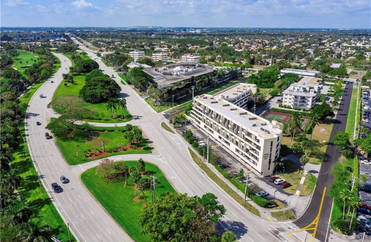 POINTE SOUTH CONDOMINIUM - Residential