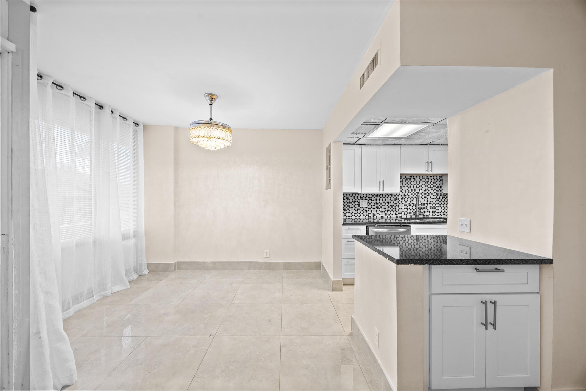 POINTE SOUTH CONDOMINIUM - Residential