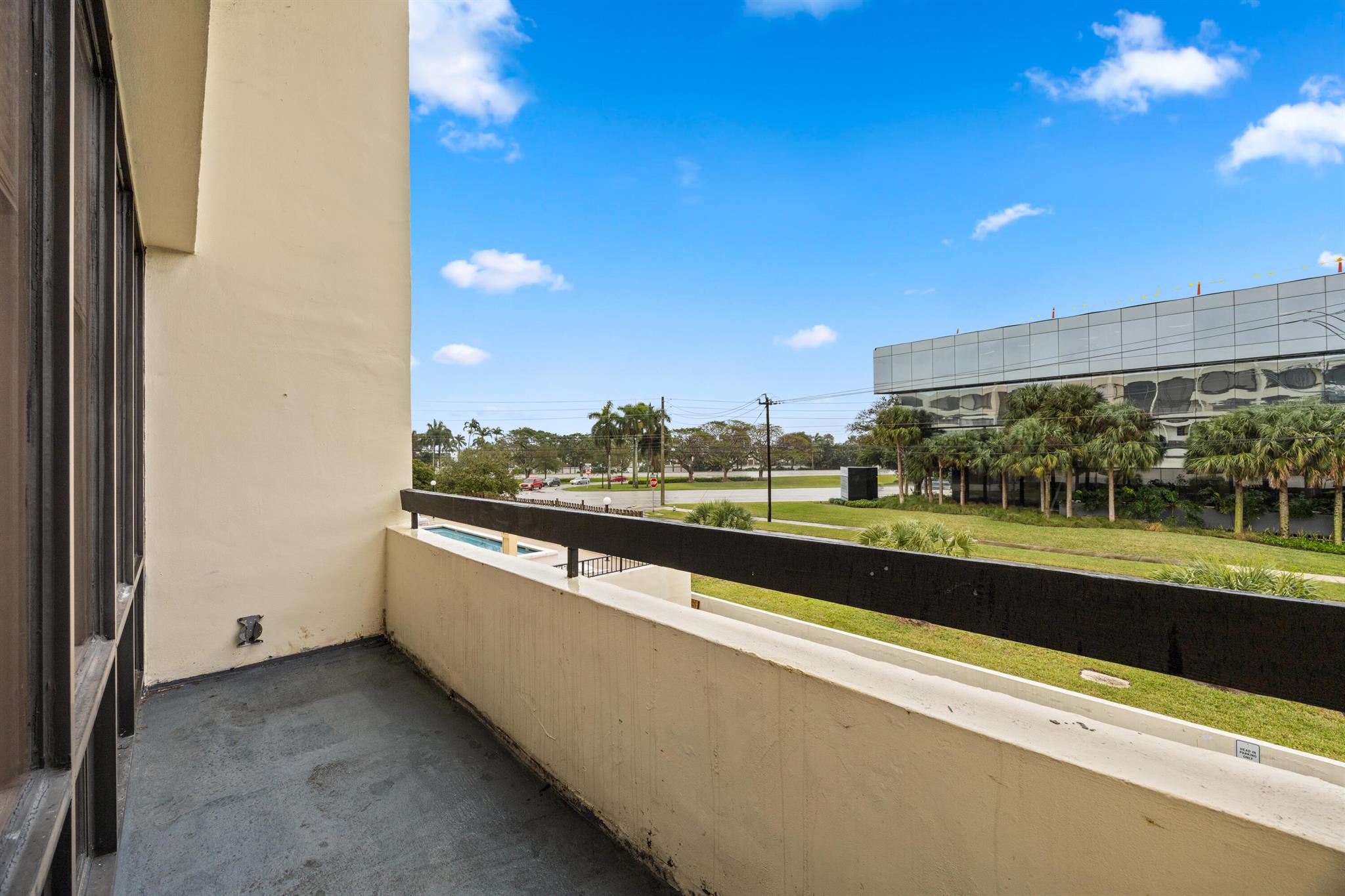POINTE SOUTH CONDOMINIUM - Residential