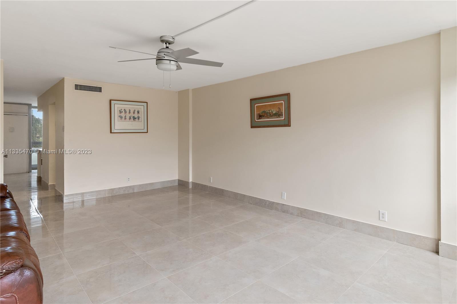 POINTE SOUTH CONDOMINIUM - Residential