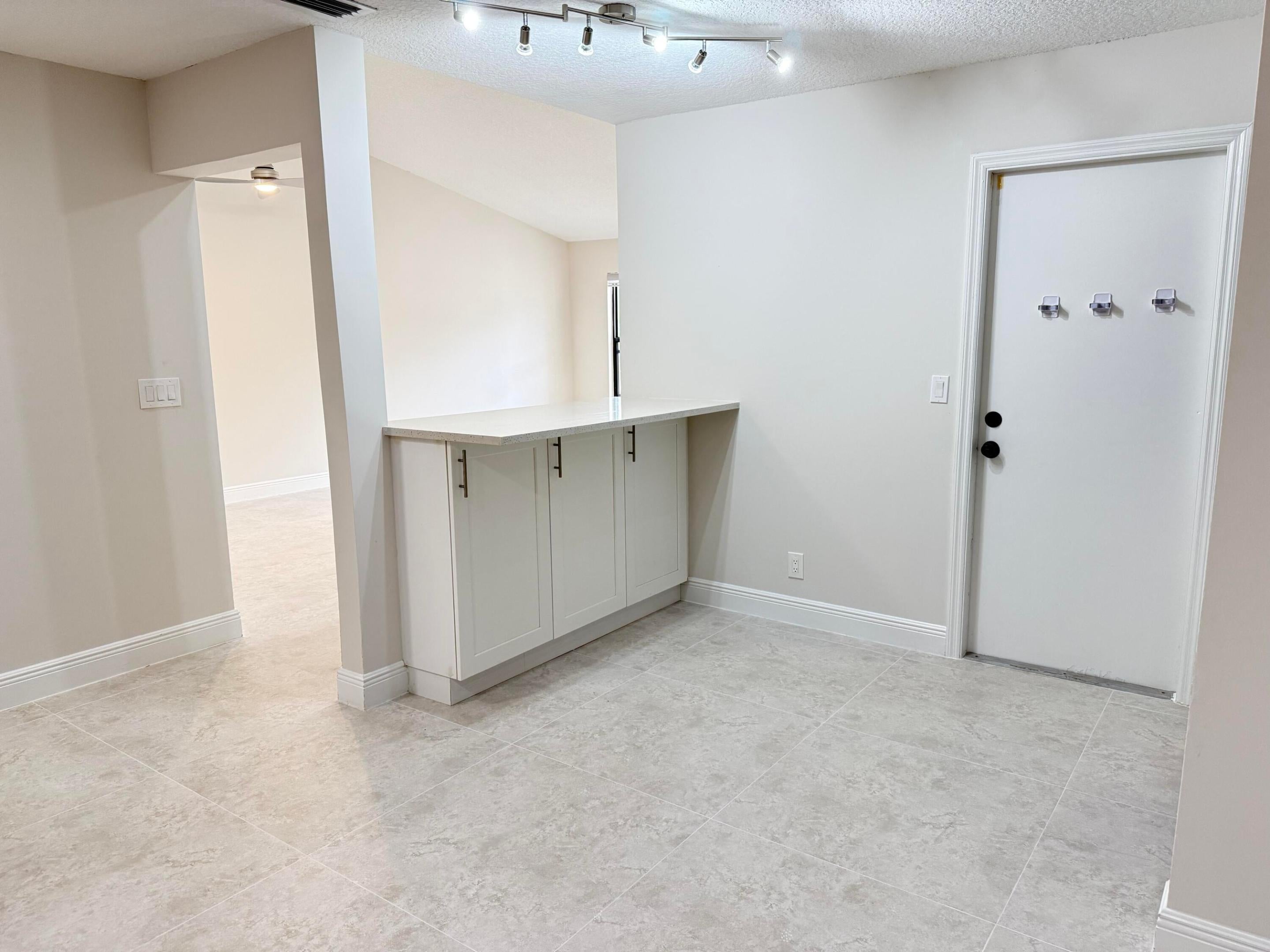 Properties 1065 MULBERRY Place