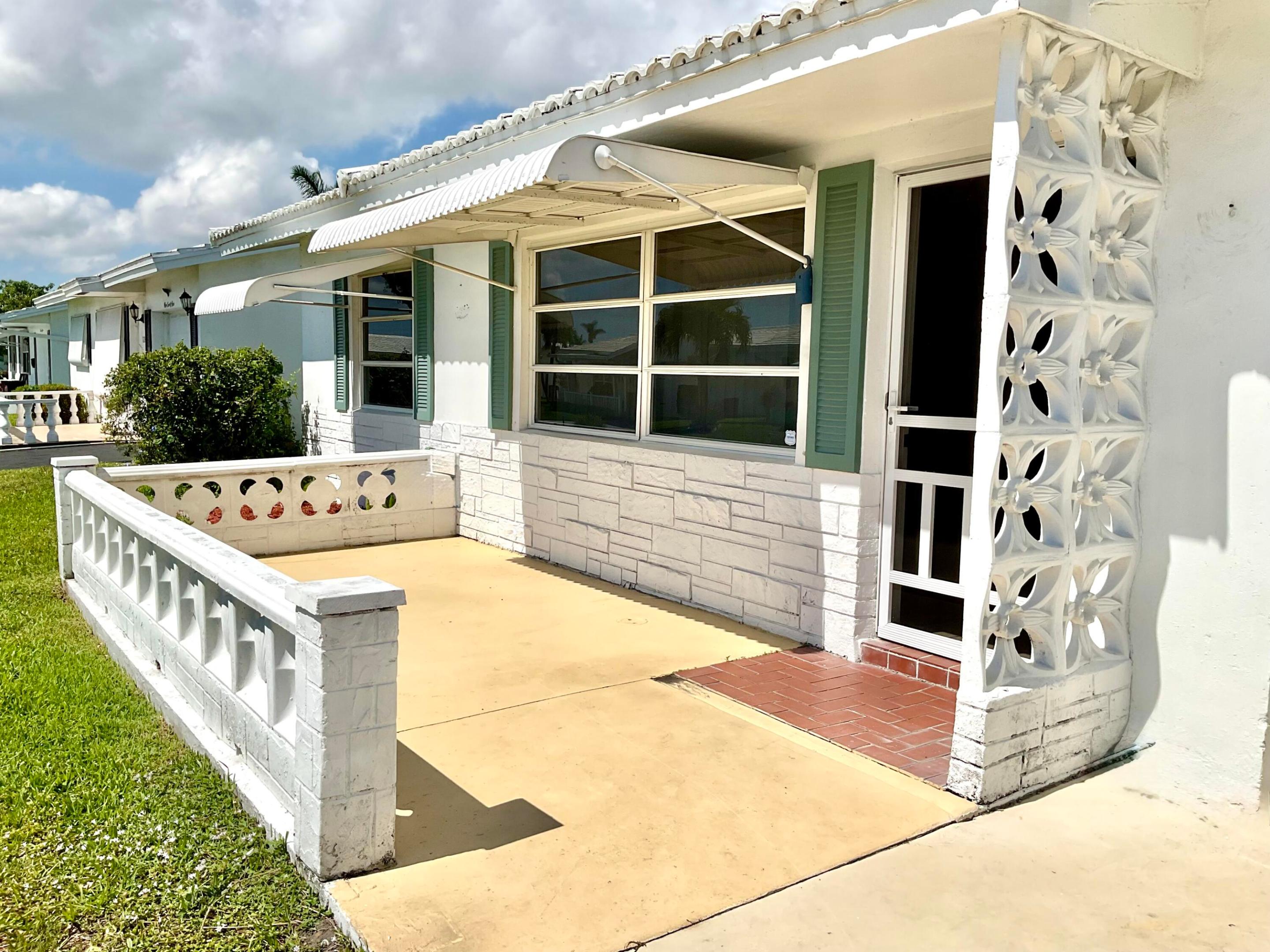 PALM BEACH LEISUREVILLE SEC 2 - Residential
