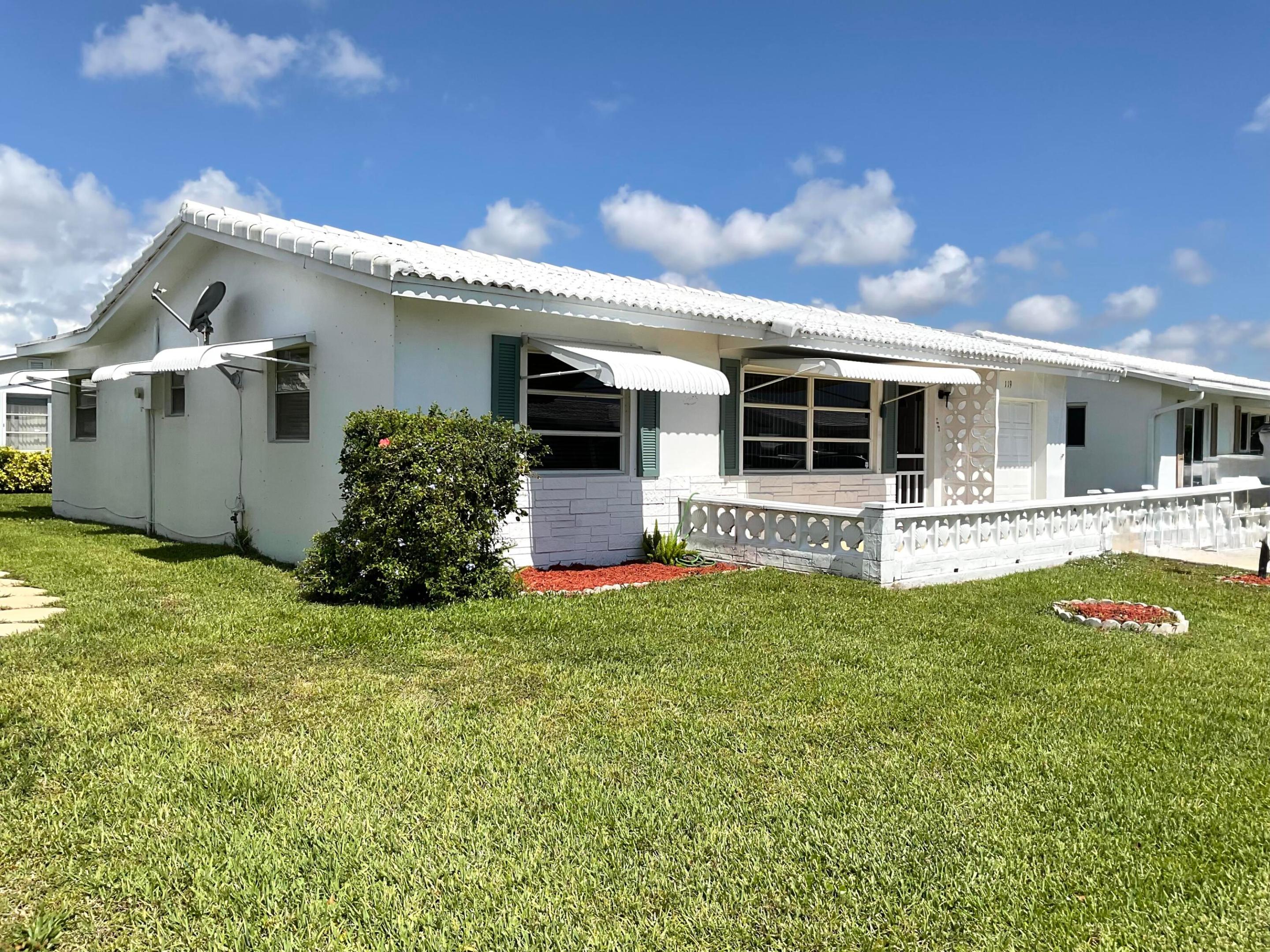 PALM BEACH LEISUREVILLE SEC 2 - Residential