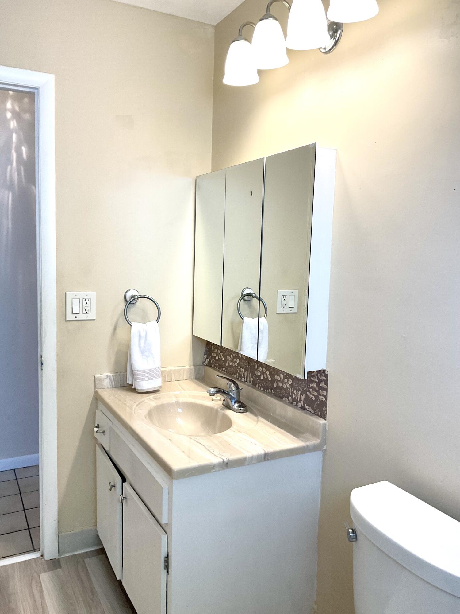 PALM BEACH LEISUREVILLE SEC 2 - Residential