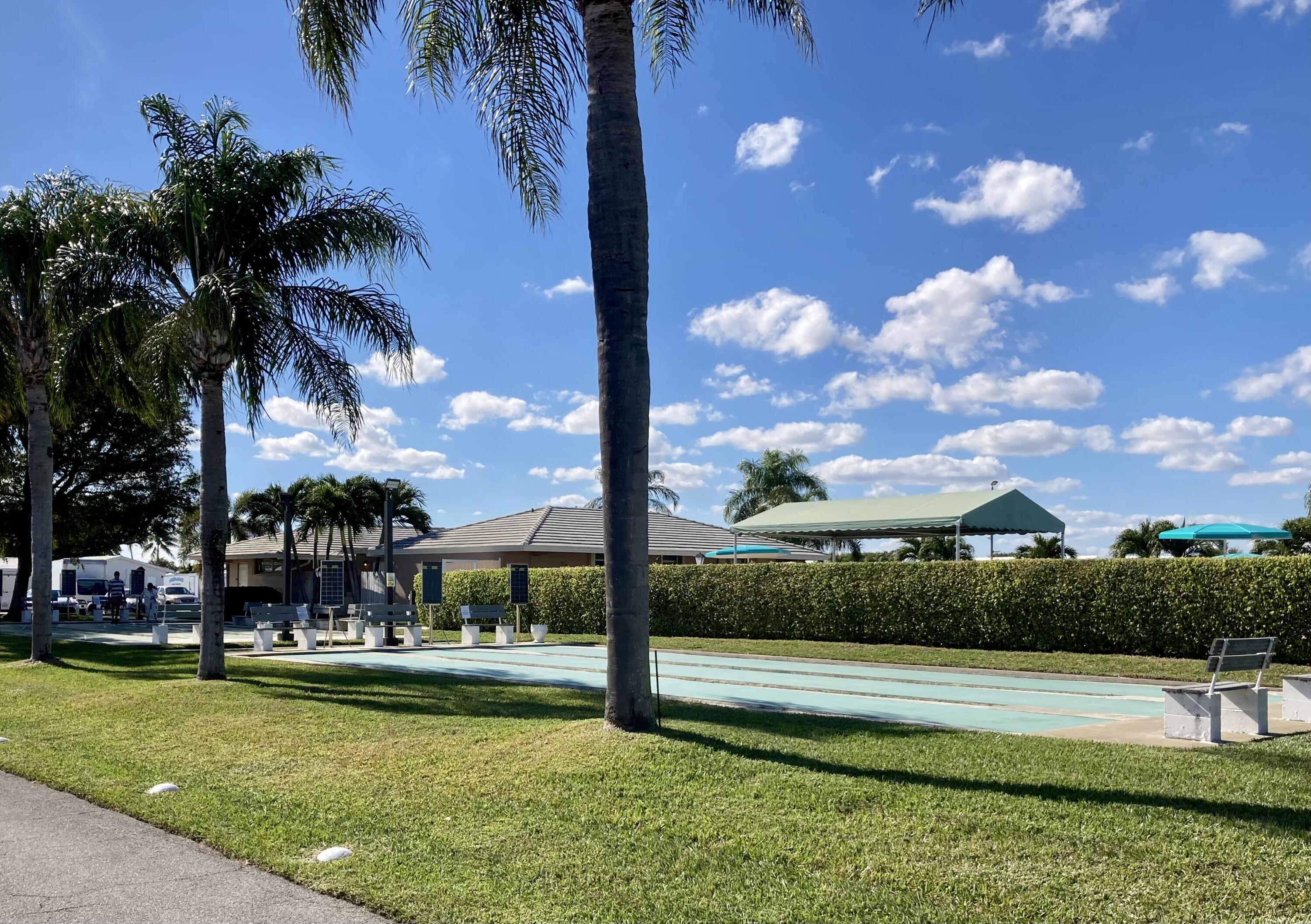 PALM BEACH LEISUREVILLE SEC 2 - Residential