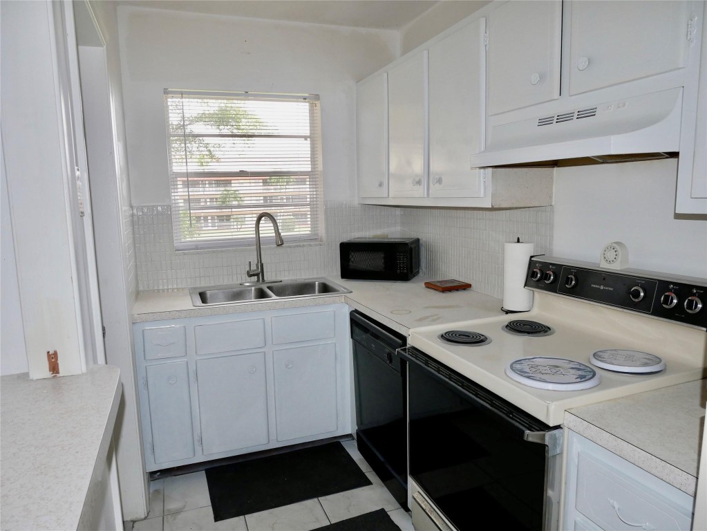 BEVERLY HILLS CONDO 1 - Residential