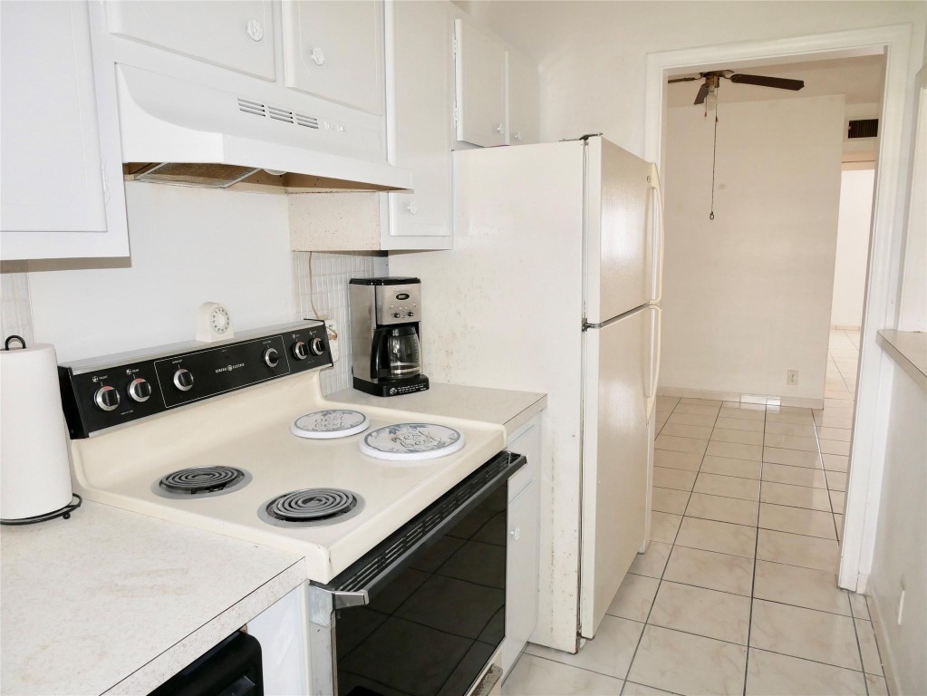 BEVERLY HILLS CONDO 1 - Residential