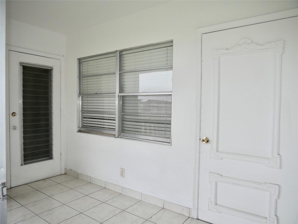 BEVERLY HILLS CONDO 1 - Residential