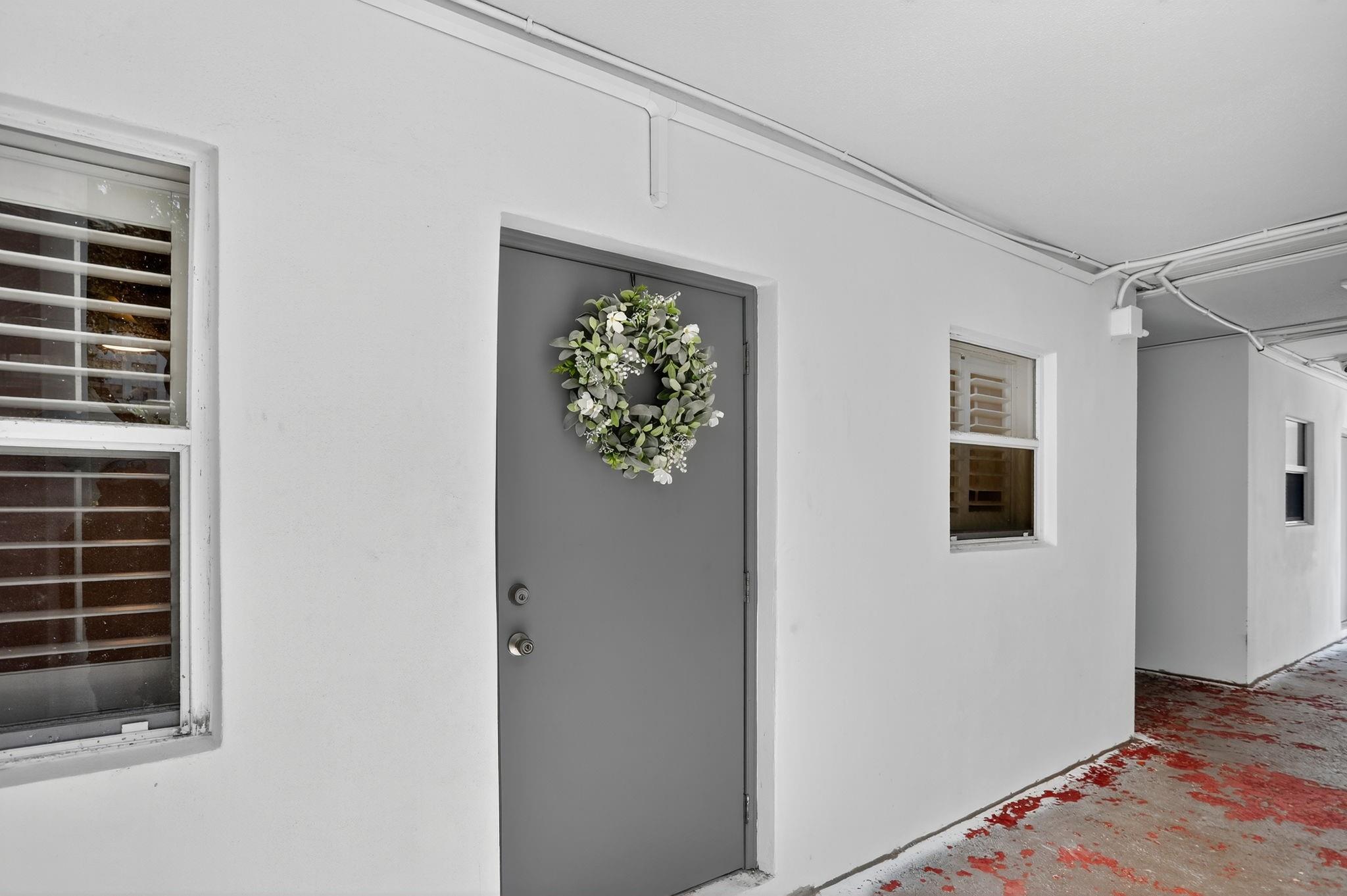 2870 NE 14th Street Cswy 104C