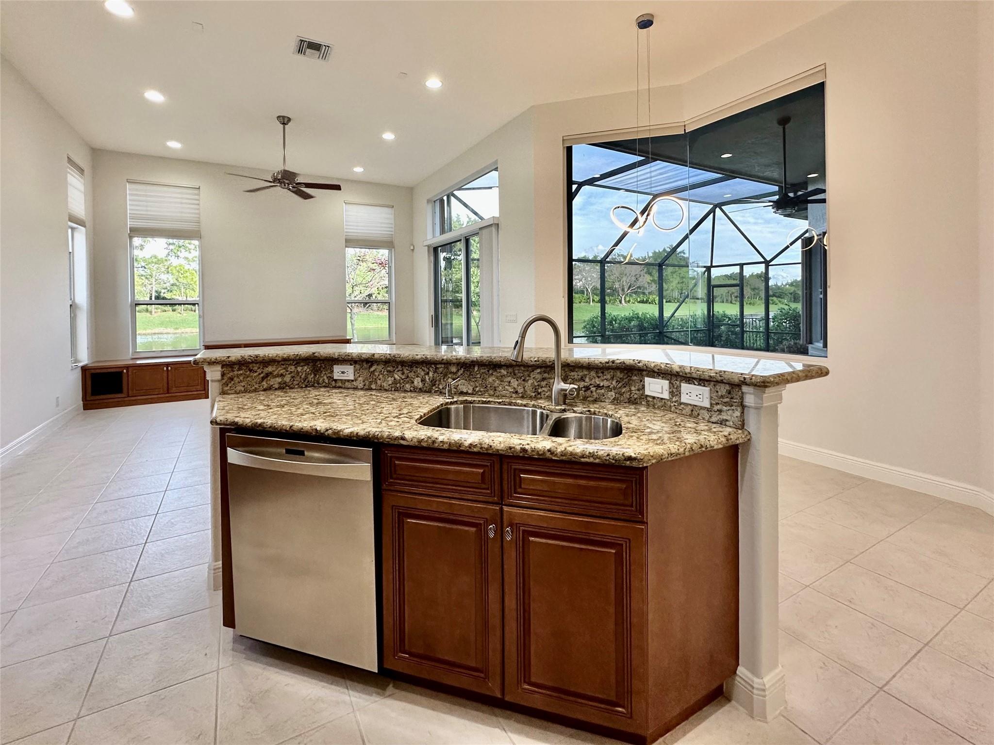 HERON BAY - Residential Lease