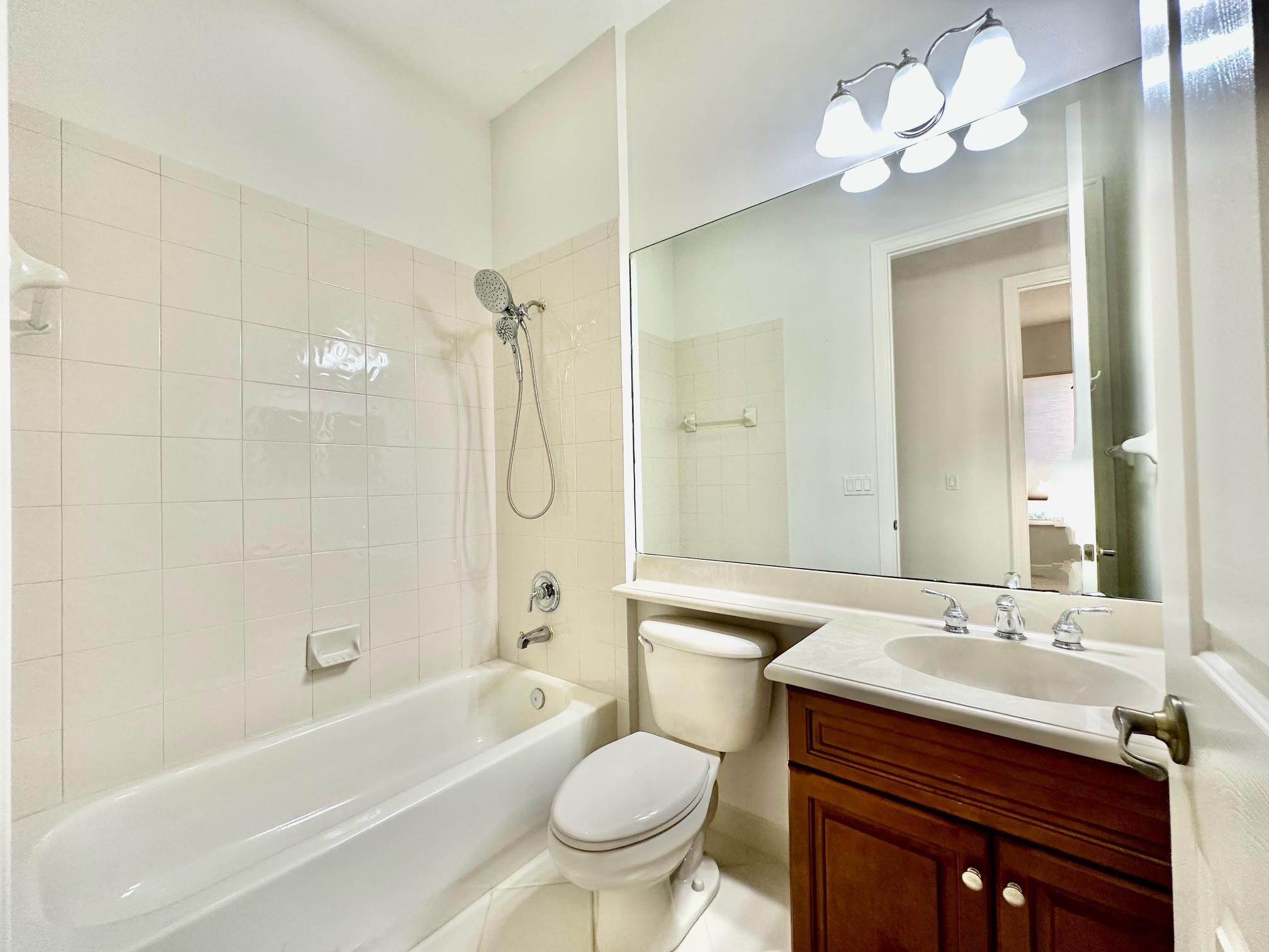 HERON BAY - Residential Lease