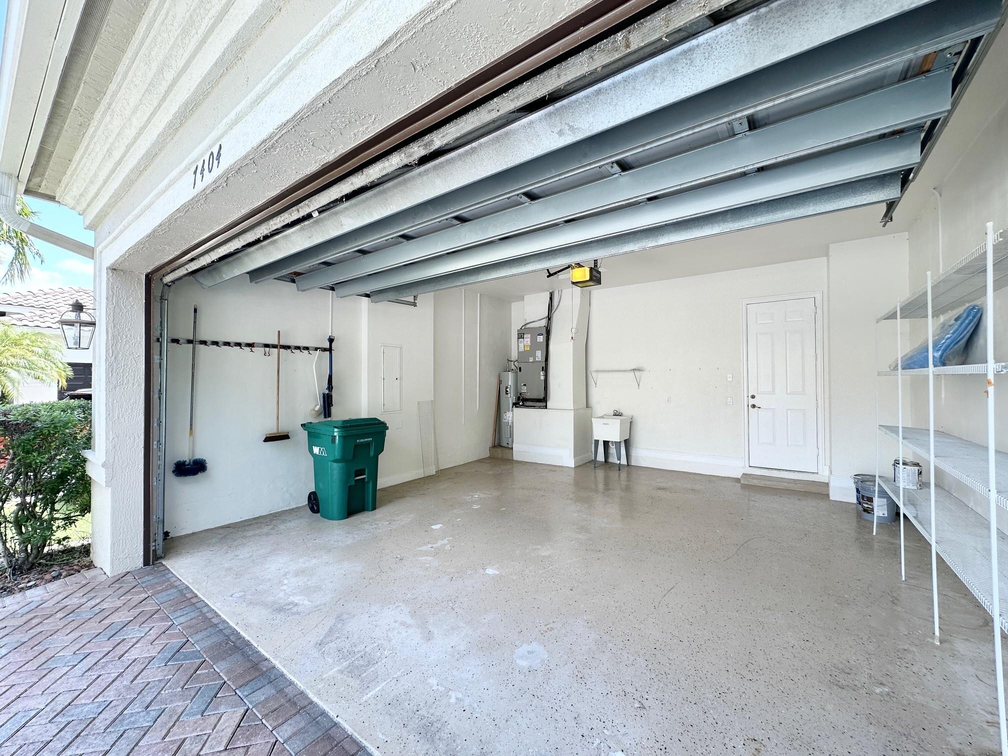 HERON BAY - Residential Lease