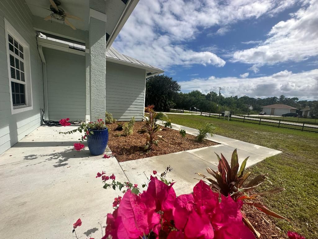 Photo of 14157 Key Lime Boulevard, Loxahatchee, FL 33470 (MLS # R10931406)