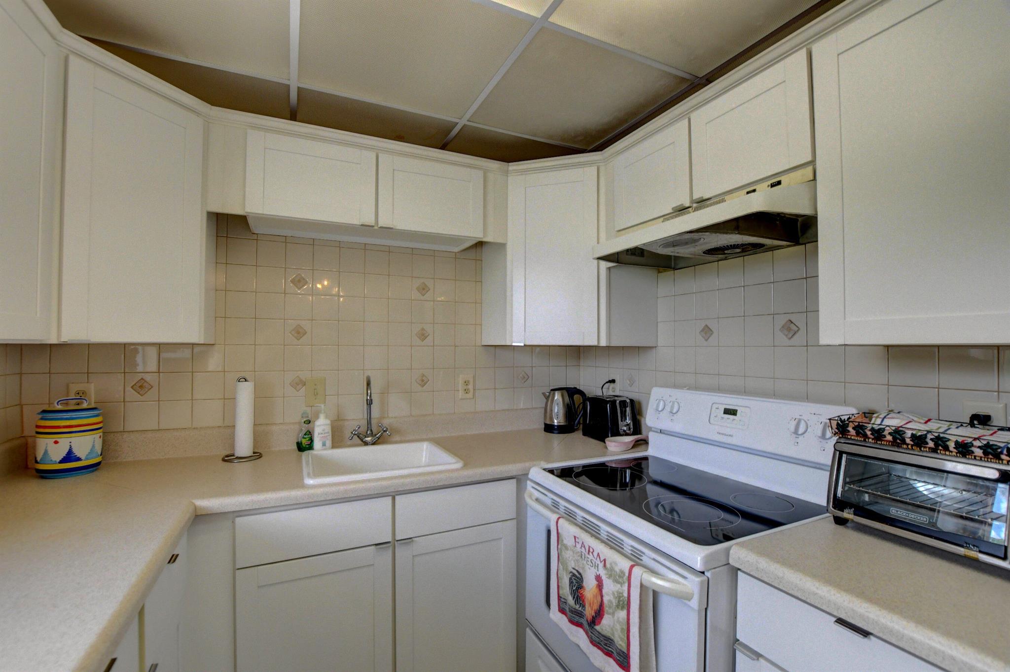 KINGS POINT - Residential