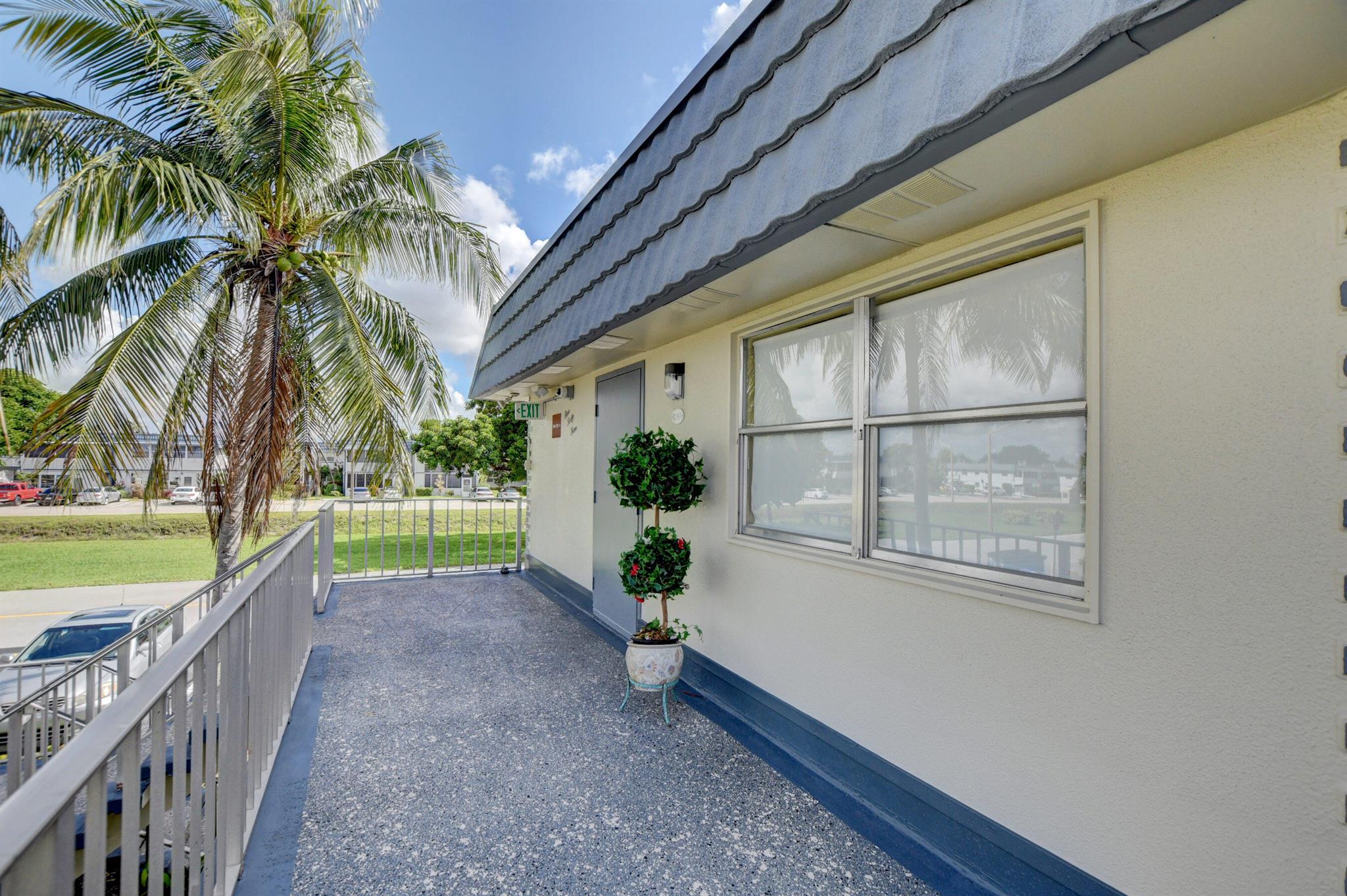 KINGS POINT - Residential