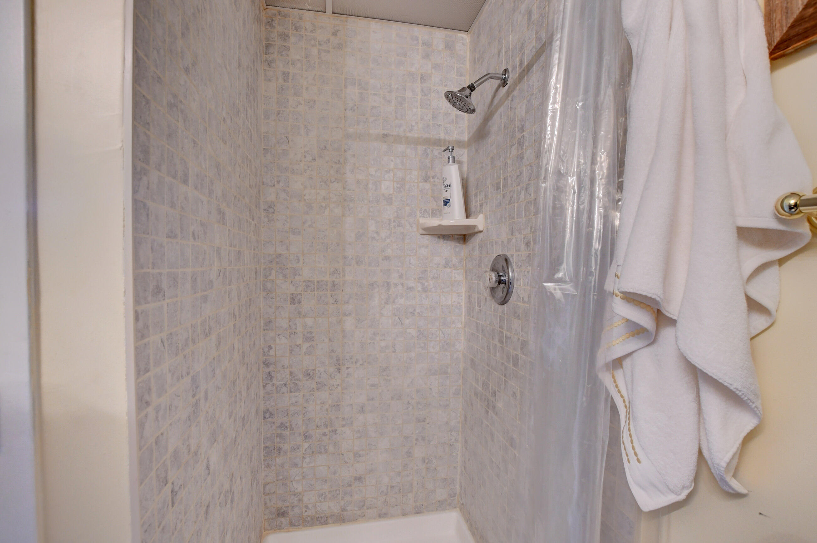 KINGS POINT - Residential