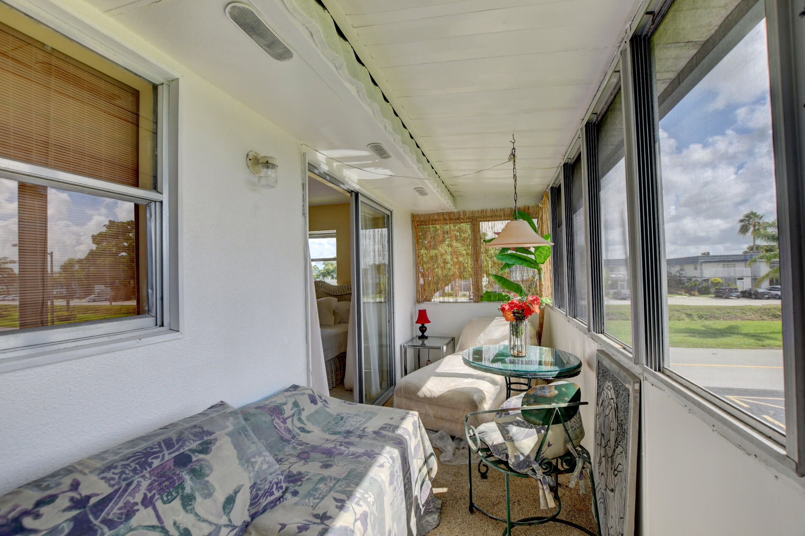 KINGS POINT - Residential