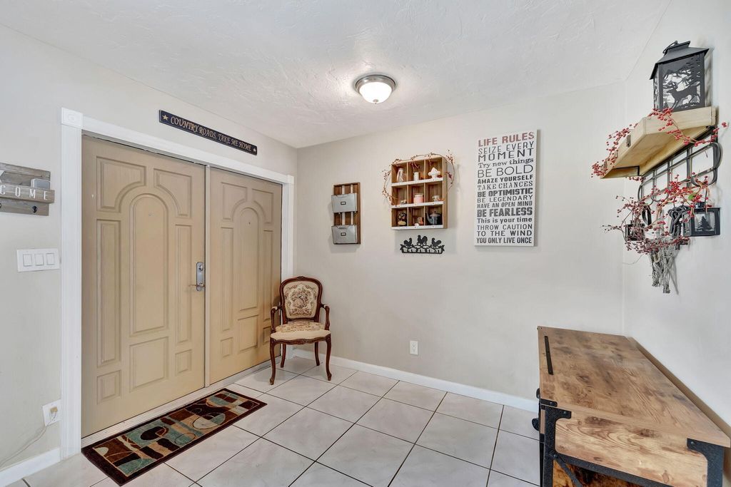 Photo of 7187 Thompson Road, Boynton Beach, FL 33426 (MLS # R10988216)