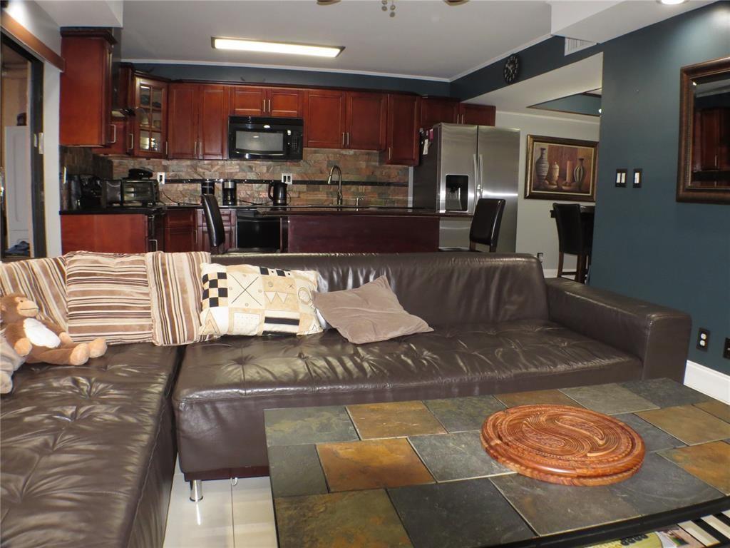 12 Cortez Way 3-45