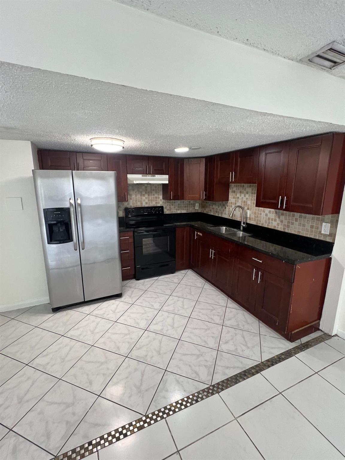 Dennis Dev Townhouses - Residential