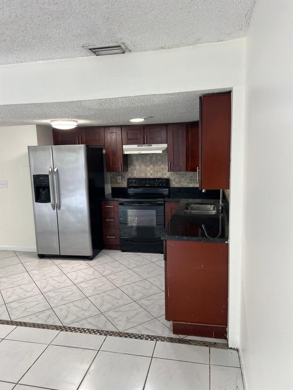 Dennis Dev Townhouses - Residential