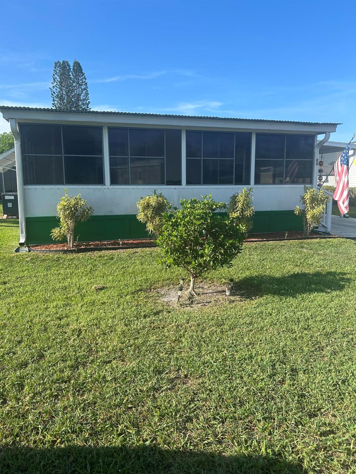 2 BEDROOM, 2 BATHROOM MOBILE HOME FOR SALE IN A BEAUTIFUL 55+ GATED COMMUNITY. Bright and airy living area! This home is freshly painted throughout. Newer roof. Huge storage area. This home is located in a gated community, close to clubhouse and pool area. This community is very well maintained. Don't miss out on this gem!