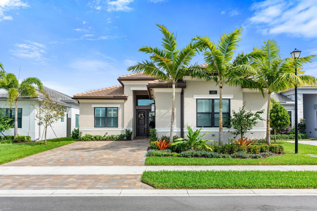 Photo of 11382 Virginia Pine Court, Boynton Beach, FL 33473 (MLS # R11064553)