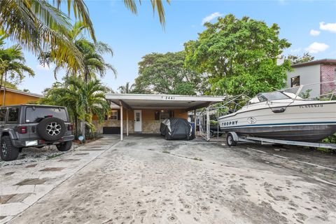 2441 SW 43rd Ave Fort Lauderdale FL 33317