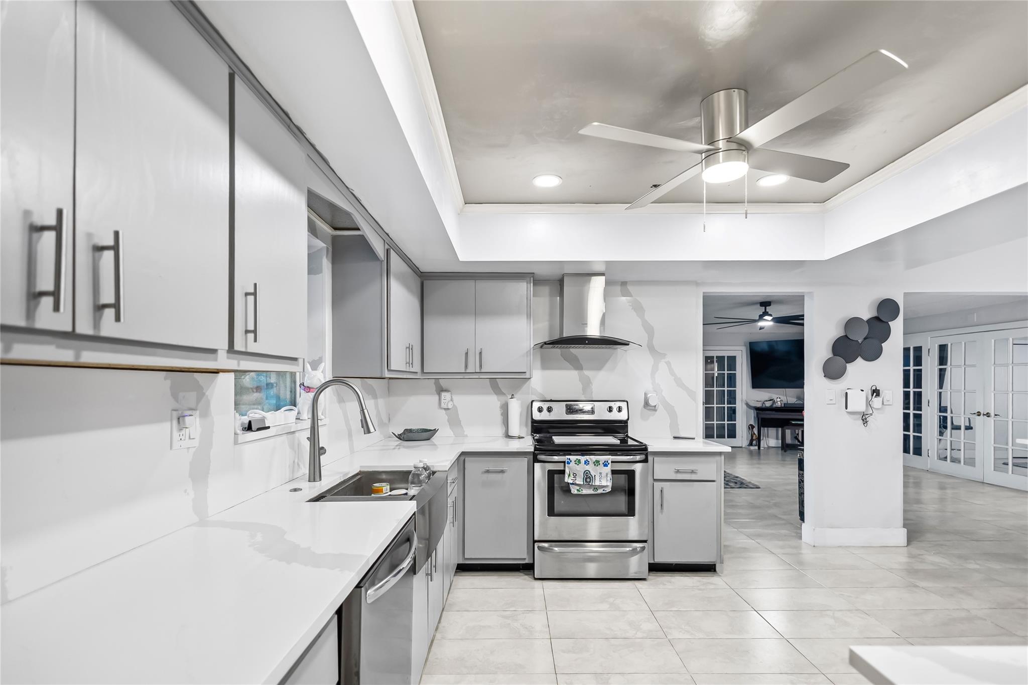 2441 SW 43rd Ave