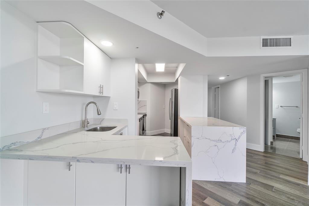 Anchor Bay Club - Residential